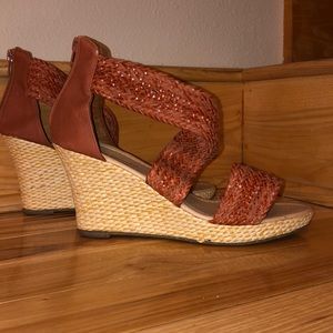 Stylish burnt orange wedge!